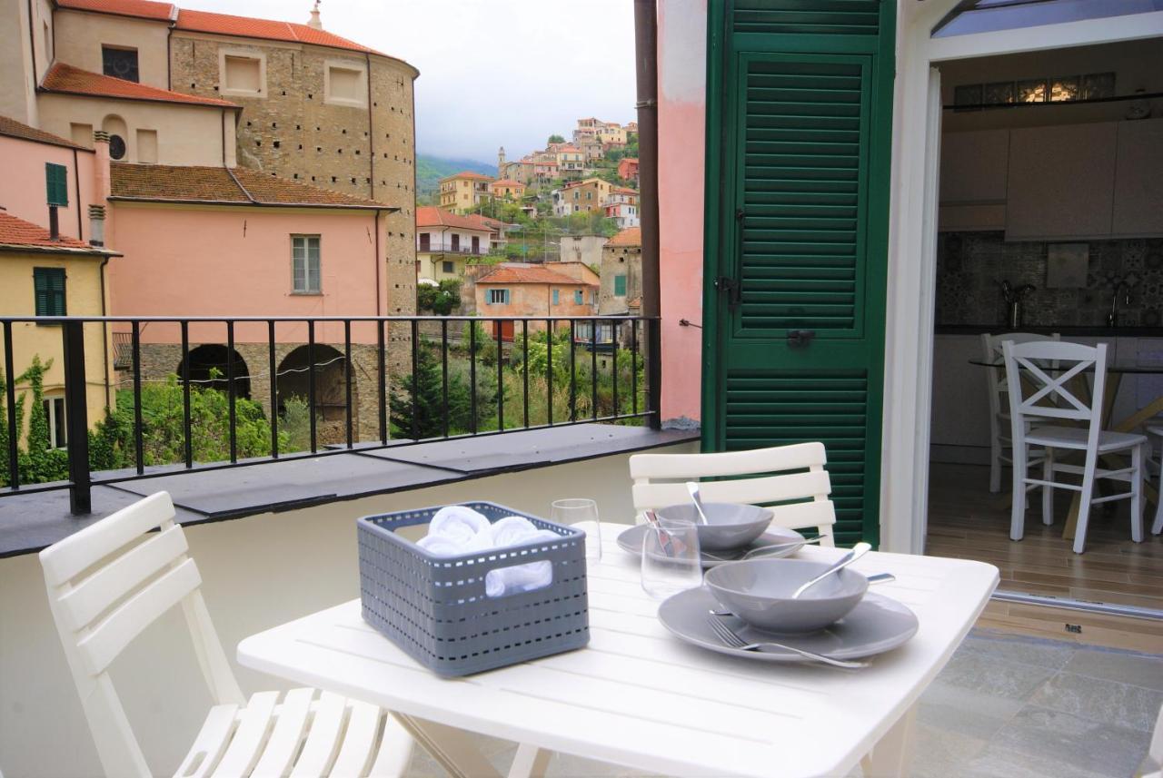 Casa Di Luigi Ed Ernestina Apartment Долчедо Екстериор снимка