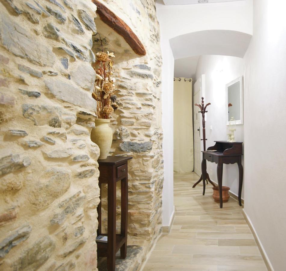 Casa Di Luigi Ed Ernestina Apartment Долчедо Екстериор снимка