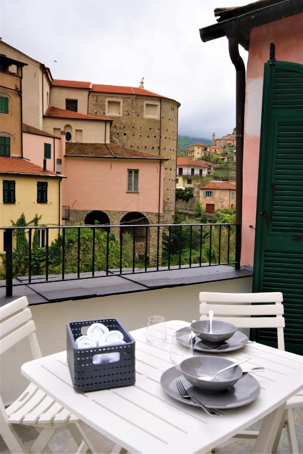 Casa Di Luigi Ed Ernestina Apartment Долчедо Екстериор снимка